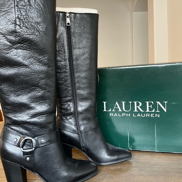 Ralph Lauren black heeled boots. - Picture 8 of 8